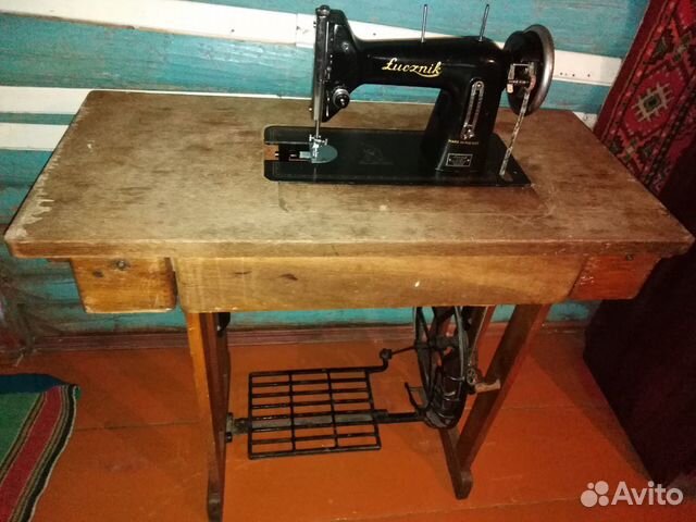 Швейная машина Lucznik