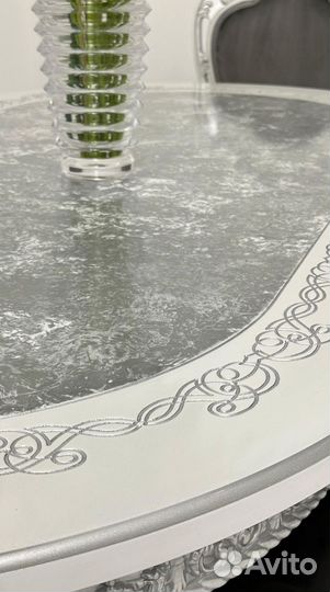 Комплект стол и стулья. В наличии