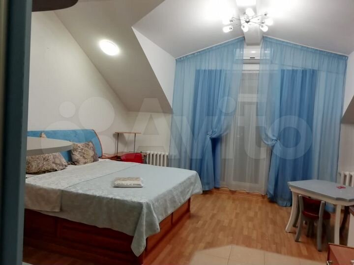 Квартира-студия, 42 м², 10/10 эт.