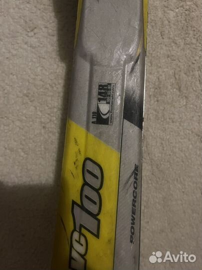 Горнолыжные ботинки и лыжи