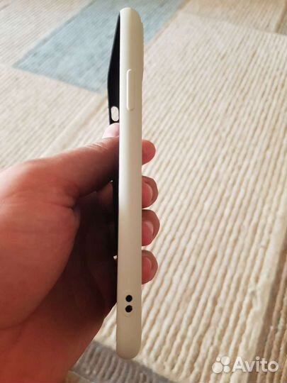 Чехол на iPhone 11