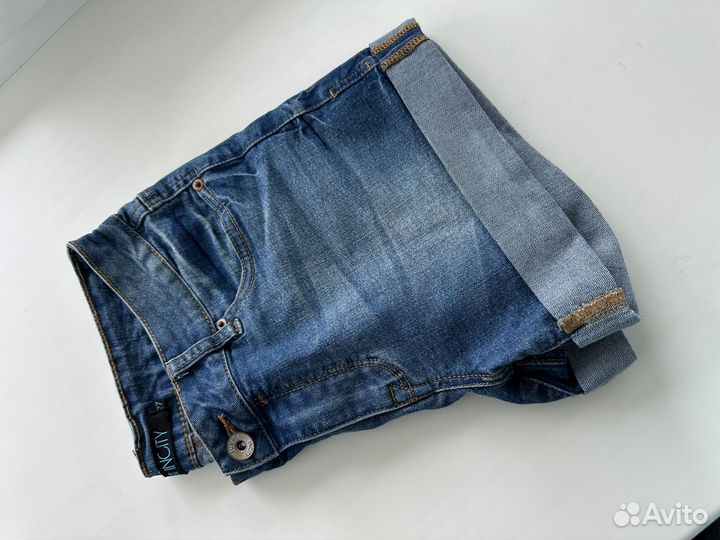Джинсовые шорты 42 44