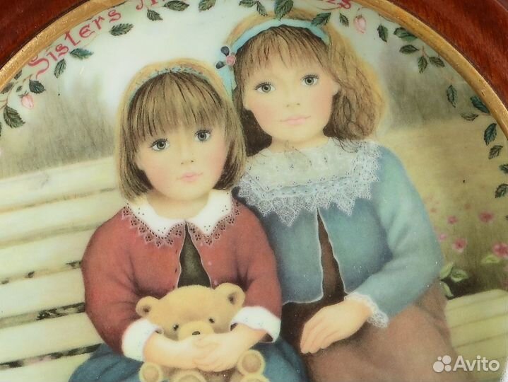 Милое фарфоровое блюдо. США