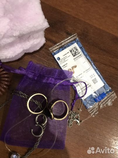 Набор косметики аксессуаров бонус наушники