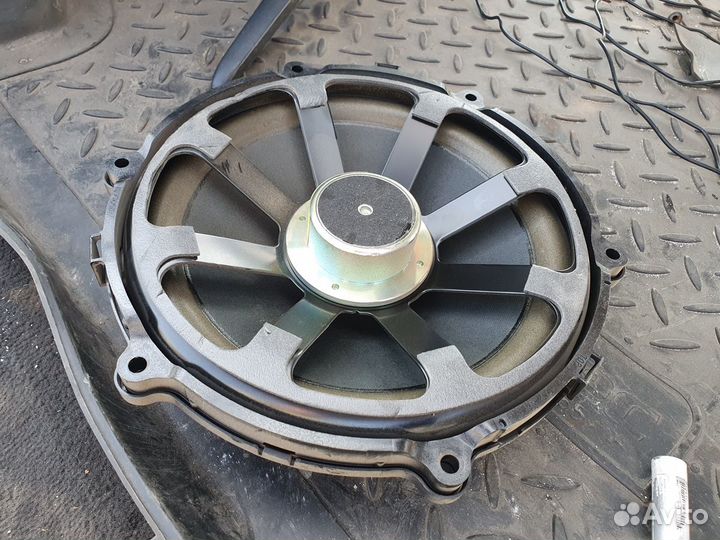 Сабвуфер Harman Kardon Range Rover Sport 1 L320