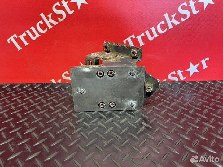 Кронштейн насоса AdBlue Scania 5-series