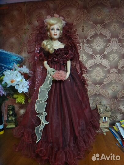 Коллекционная кукла