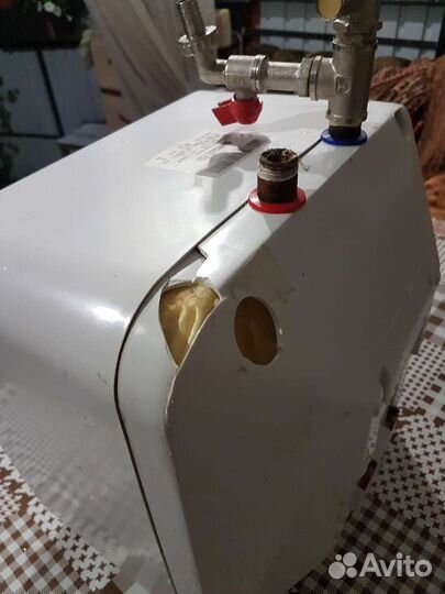 Нагреватель воды накопительный 15л