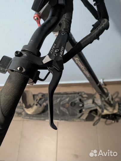 Гидравлическая ручка Nutt, почти новая