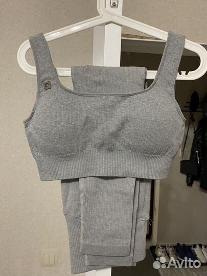 Спортивный комплект новый