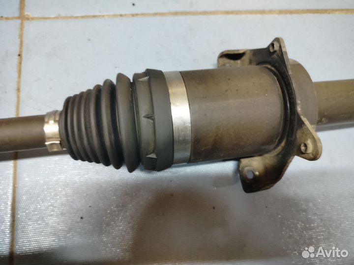 Привод mercedes 245