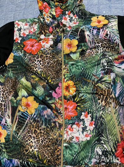 Костюм женский