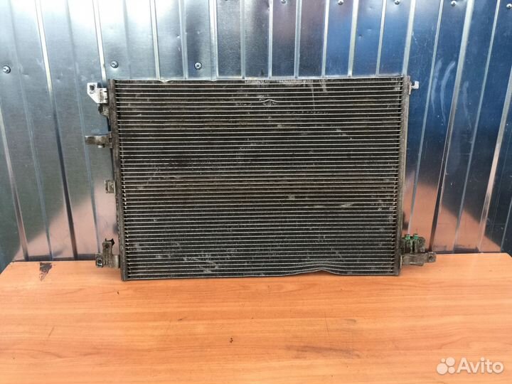 Радиатор кондиционера Вольво хс90 2005г