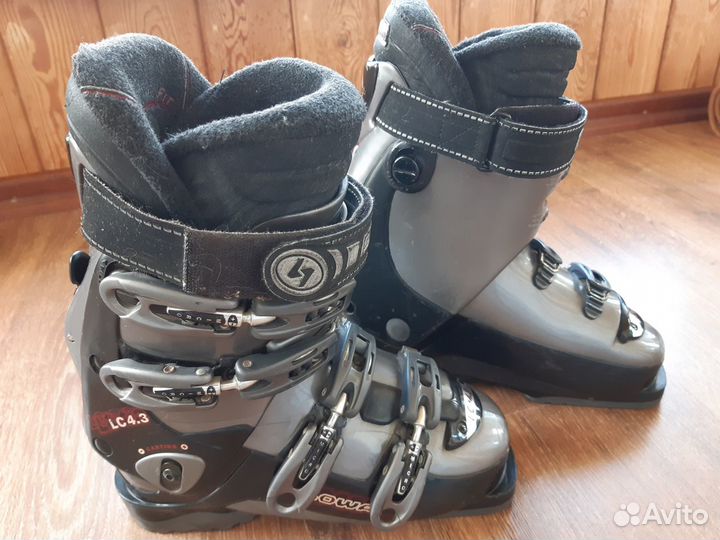 Горнолыжные ботинки