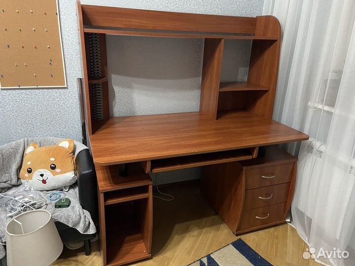 Компьютерный стол