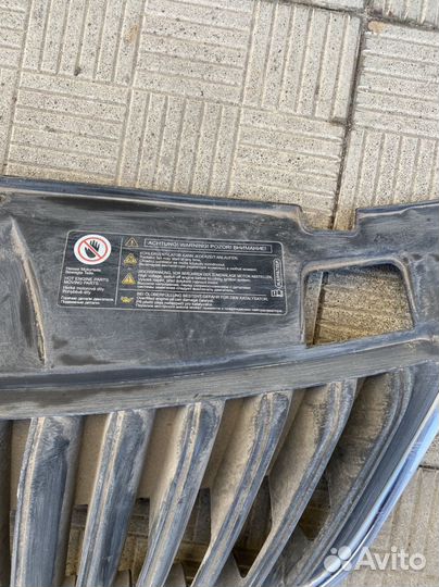 Skoda fabia 2 решетка радиатора