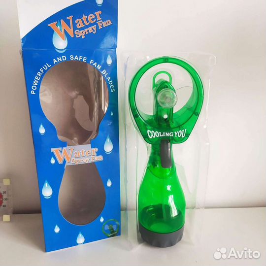 Вентелятор с распылителем, работает от батареек