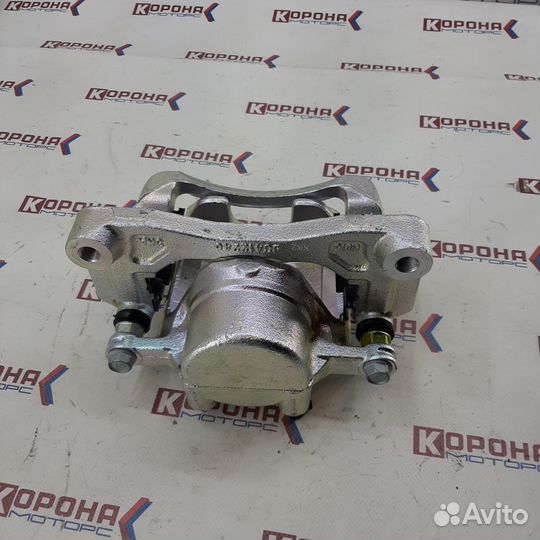 Суппорт передний правый KIA quoris