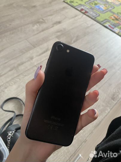 iPhone 7, 32 ГБ