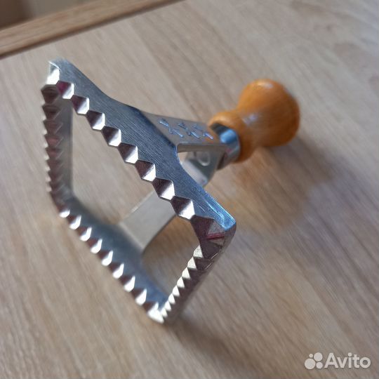 Форма-штамп для изготовления равиоли,печенья.Новая