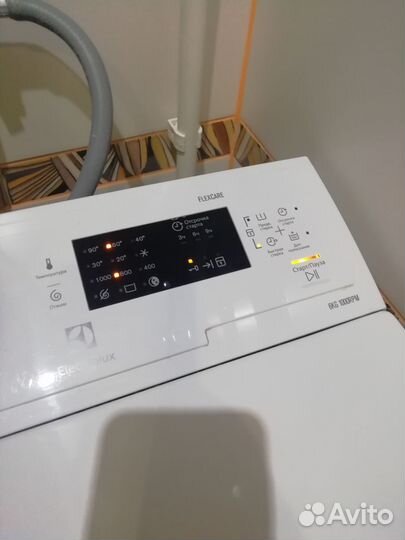 Стиральная машина Electrolux 1000rpm