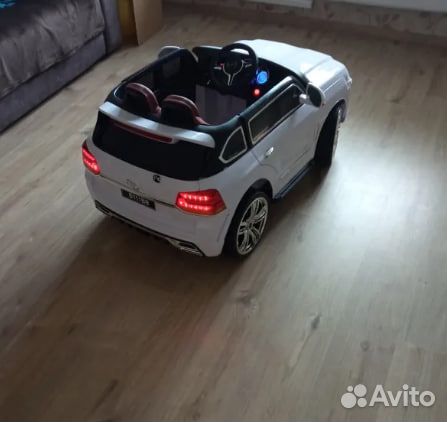 Детский электромобиль Toyota Land Cruiser