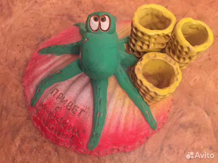 Аквариум: осьминог, ваза, трубка, грунт