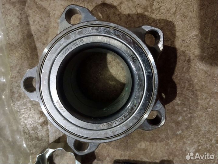 Подшипник передней ступицы Ford