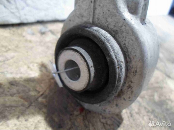 Рычаг передний левый верхний BMW X5 E70