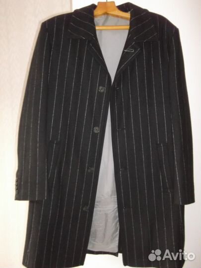 Продается новое пальто Monton