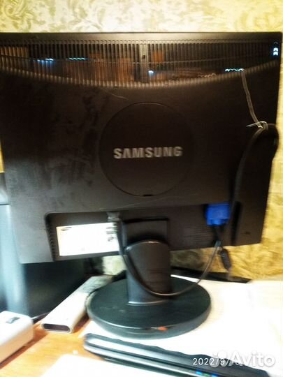 Монитор Samsung 943N
