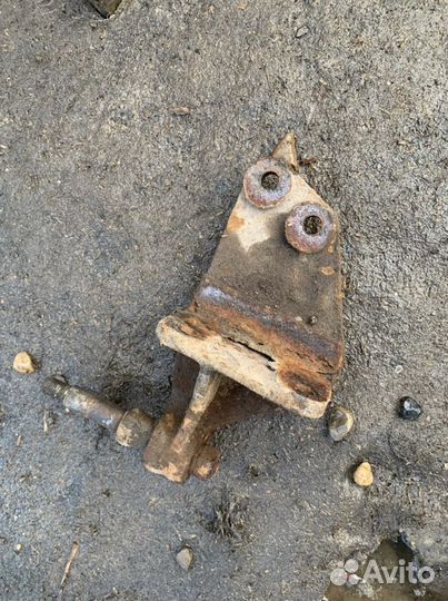 Крепления амортизаторов Газель