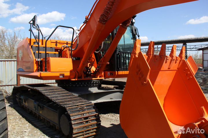 Гусеничный экскаватор Lonking CDM6266, 2023