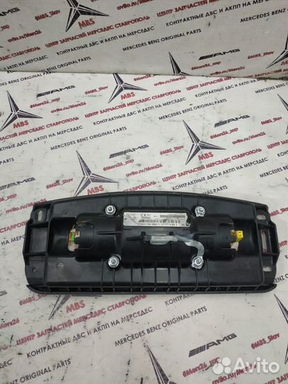 Подушка панели w204 Mercedes