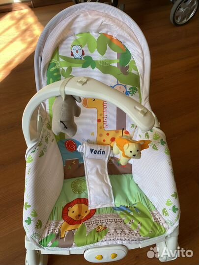 Шезлонг новый