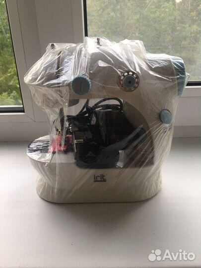 Швейная машина