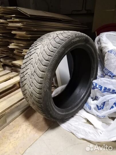 Nokian Tyres Hakkapeliitta 8 235/45 R18