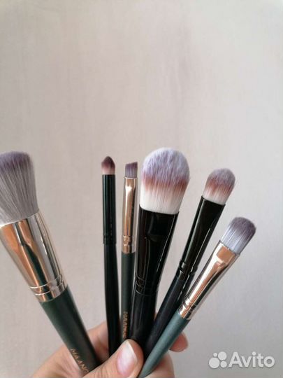 Кисти для макияжа