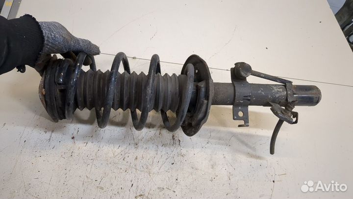 Амортизатор подвески Nissan Qashqai, 2017