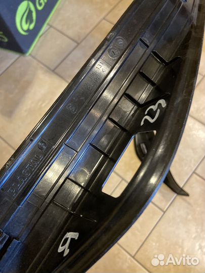 Комплект накладок на пороги BMW e46/селдан