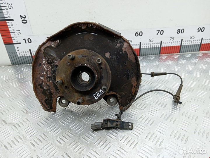 Ступица передняя правая Honda Civic 8 2006