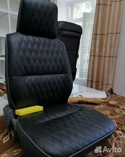 Перетяжка салона автомобиля