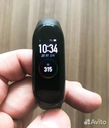 Фитнес браслет Xiaomi Mi Band 4