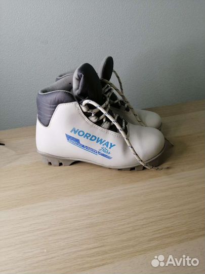 Лыжные ботинки nordway р. 33 (21,5 см.)
