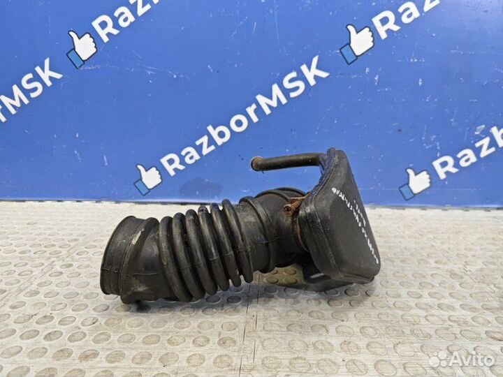 Патрубок воздушного фильтра Mitsubishi Outlander