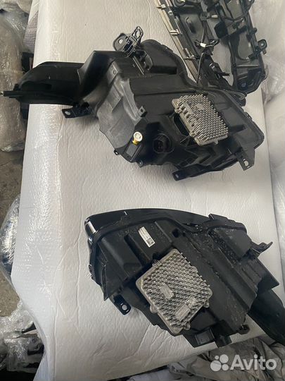 Фары на Land Rover Range Rover Vogue 4 в сборе