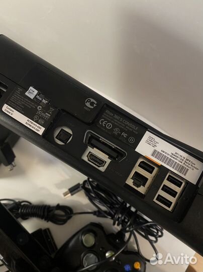 Игровая приставка Xbox 360