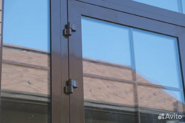 Алюминиевая входная дверь