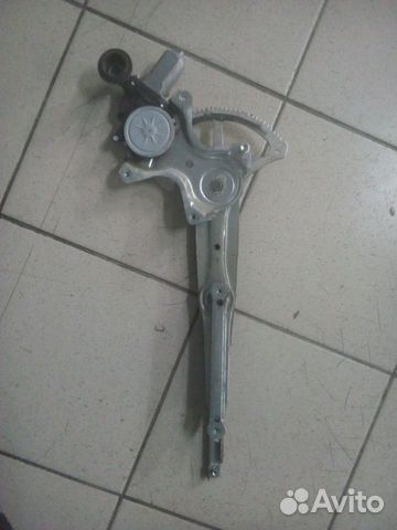 Стеклоподьемник передний Rav 4