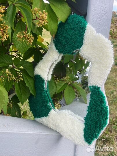 Ковровая вышивка